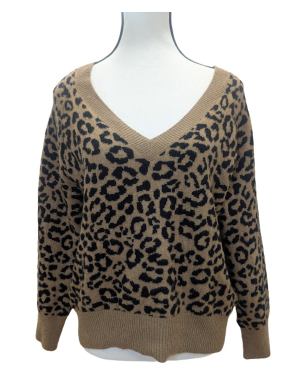 Old Navy Leopard Print Sweater XS Animal Print VNeck Soft Girl Mob Wife Coquette